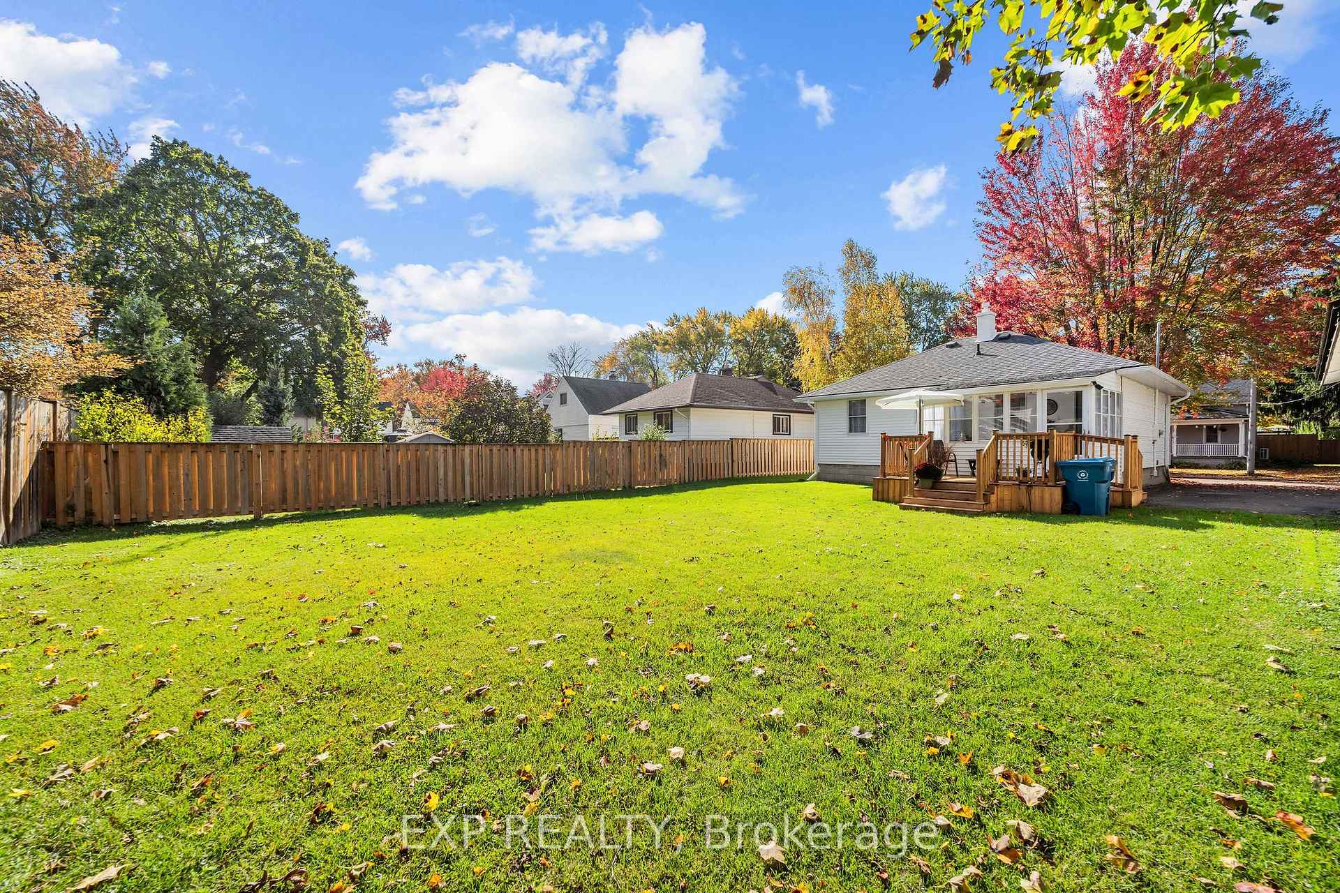 Photo 5 of 264 Douglas Street, Stratford — HOMEH