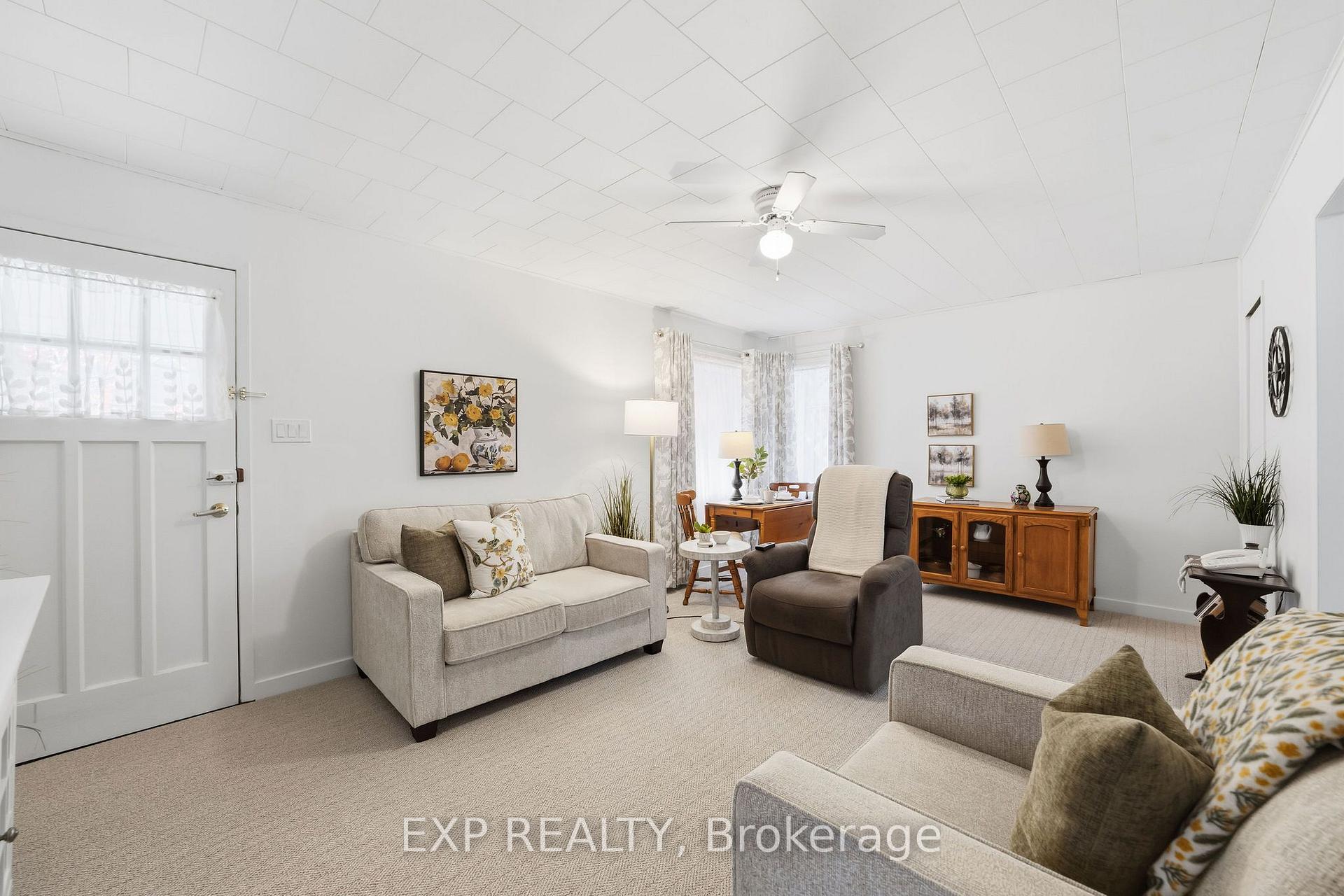 Photo 14 of 264 Douglas Street, Stratford — HOMEH