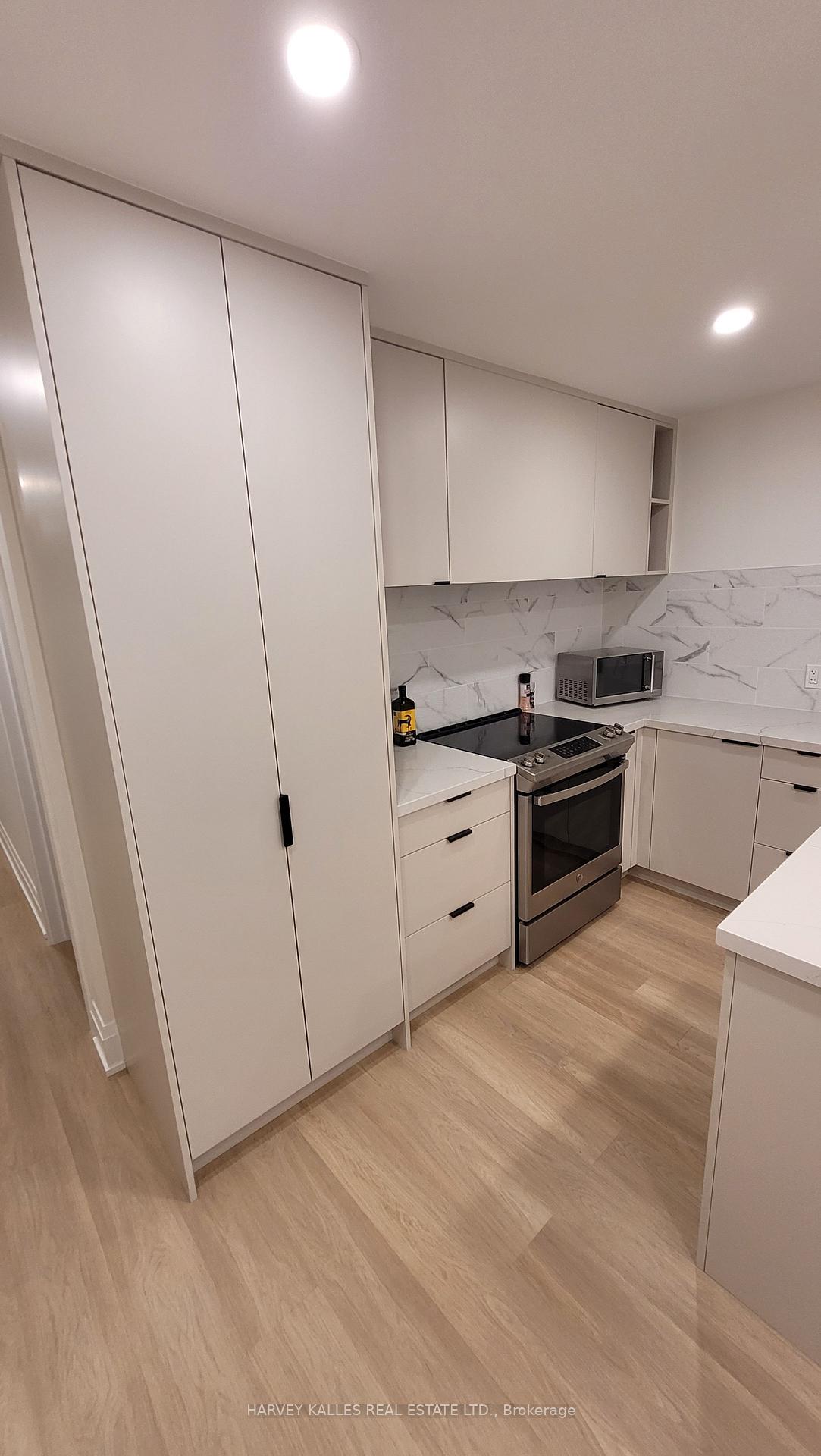 Photo 8 of Unit Lower, 66 Argyle Street, Toronto, Trinity-Bellwoods — HOMEH