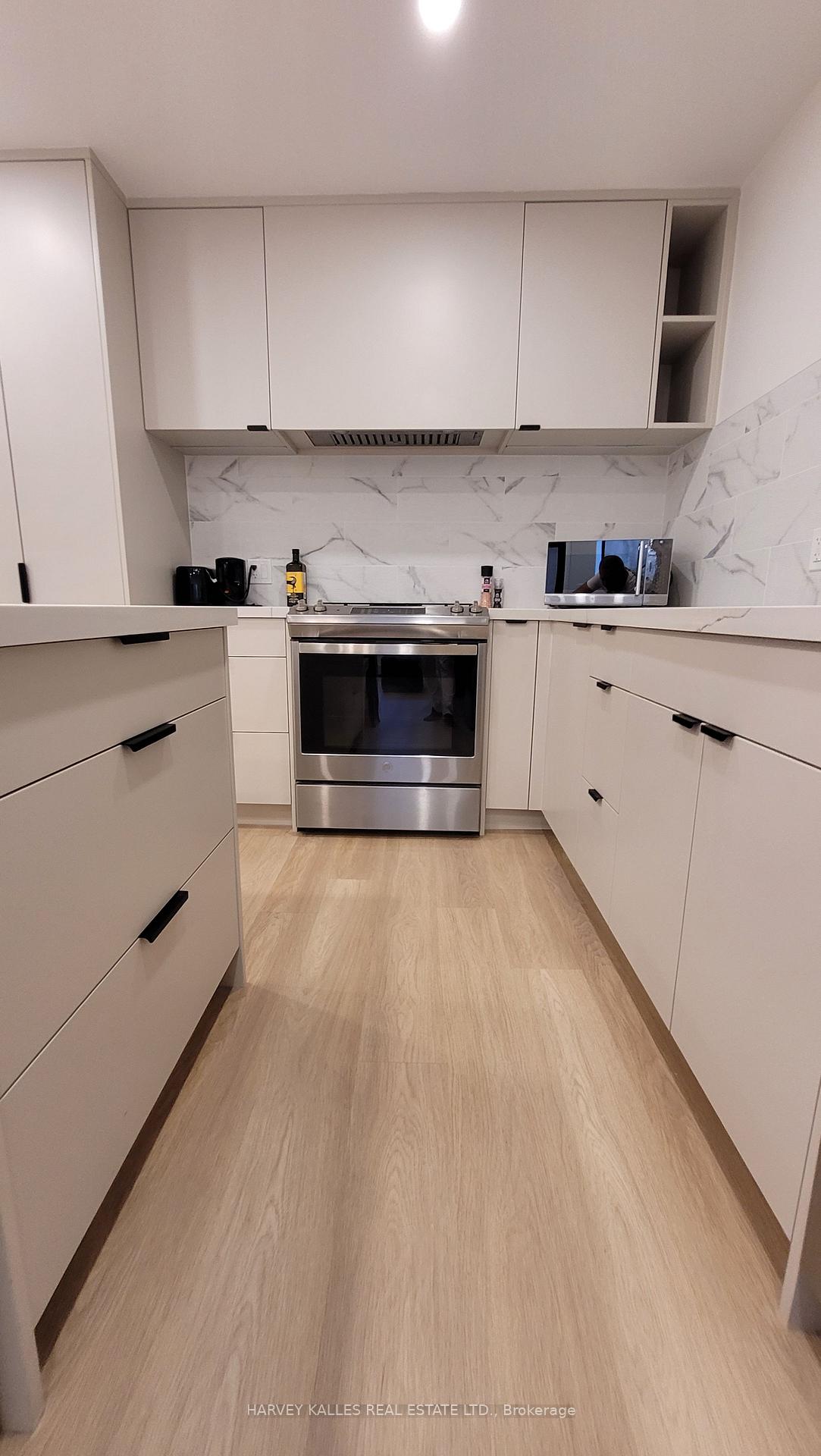 Photo 13 of Unit Lower, 66 Argyle Street, Toronto, Trinity-Bellwoods — HOMEH