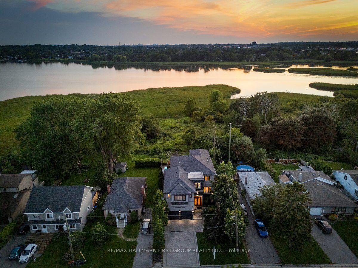 Photo 5 of 830 Fairview Avenue, Pickering, Bay Ridges — HOMEH