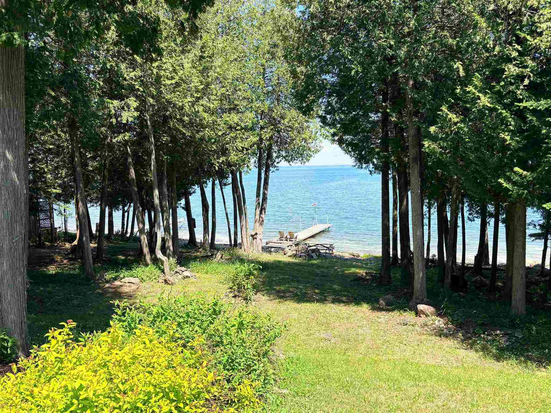 Photo 10 of 3882 Hamilton Drive, Hilton — HOMEH