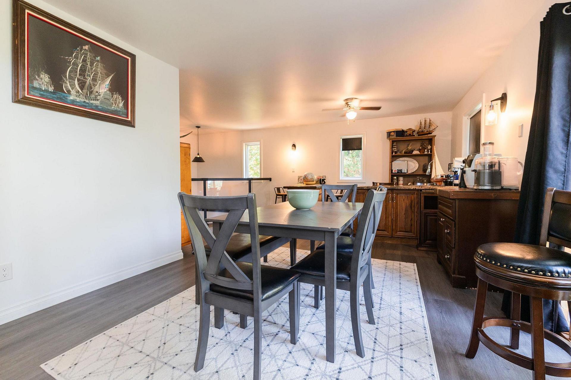 Photo 24 of 3882 Hamilton Drive, Hilton — HOMEH