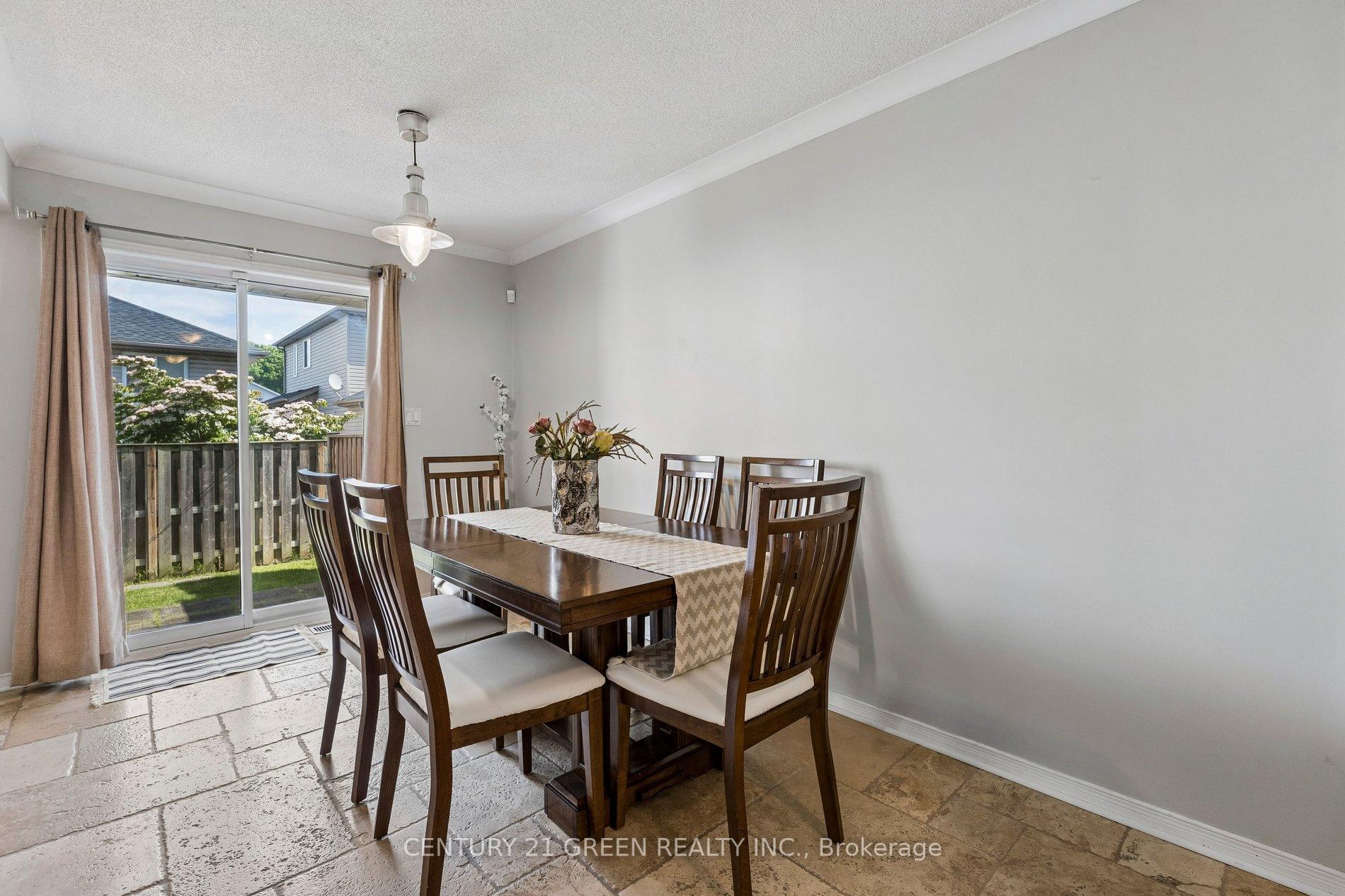 Photo 5 of Unit 4, 7470 Monastery Drive, Niagara Falls, Mt. Carmel — HOMEH