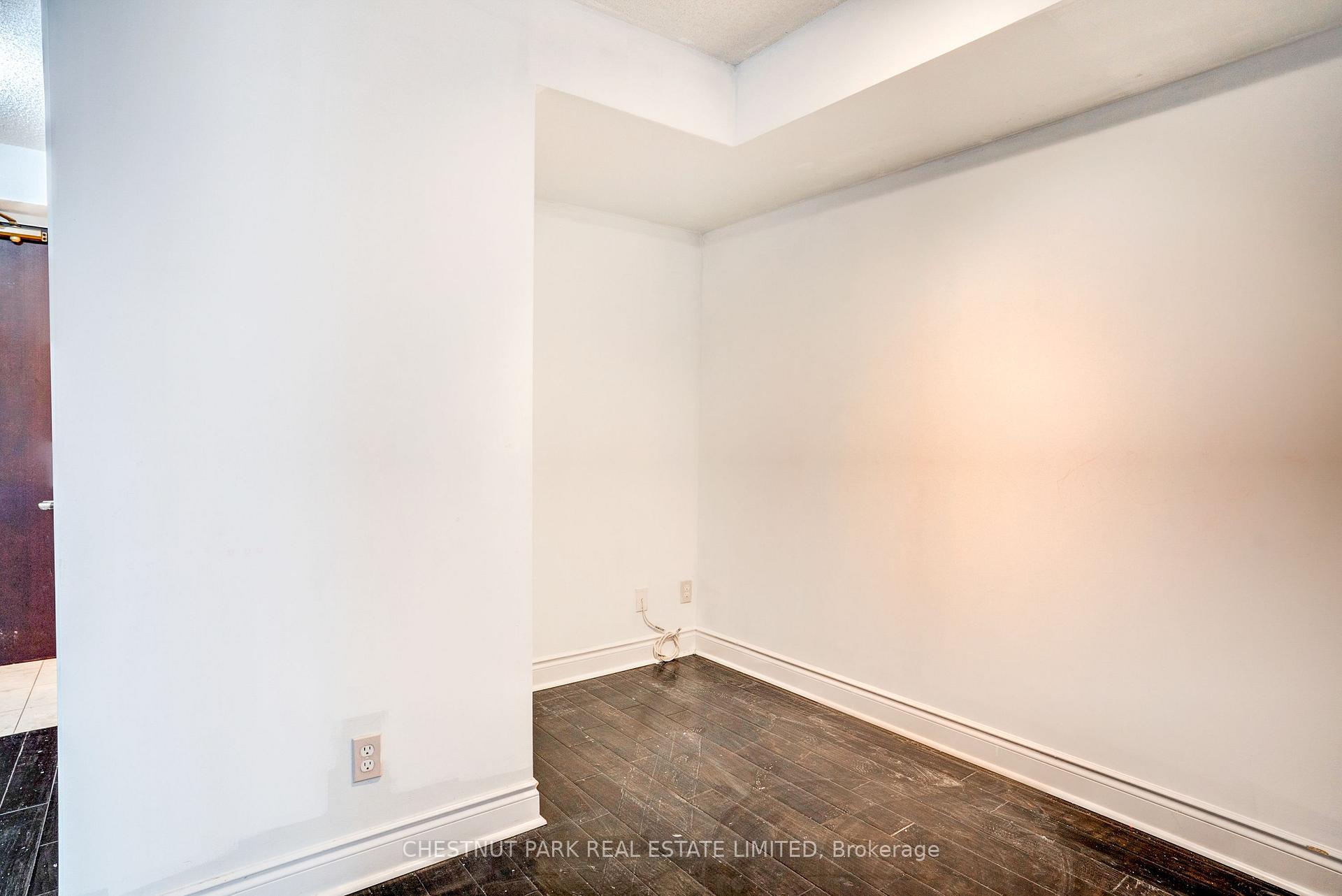 Photo 13 of Unit 1008, 30 Grand Trunk Crescent, Toronto, Waterfront Communities — HOMEH