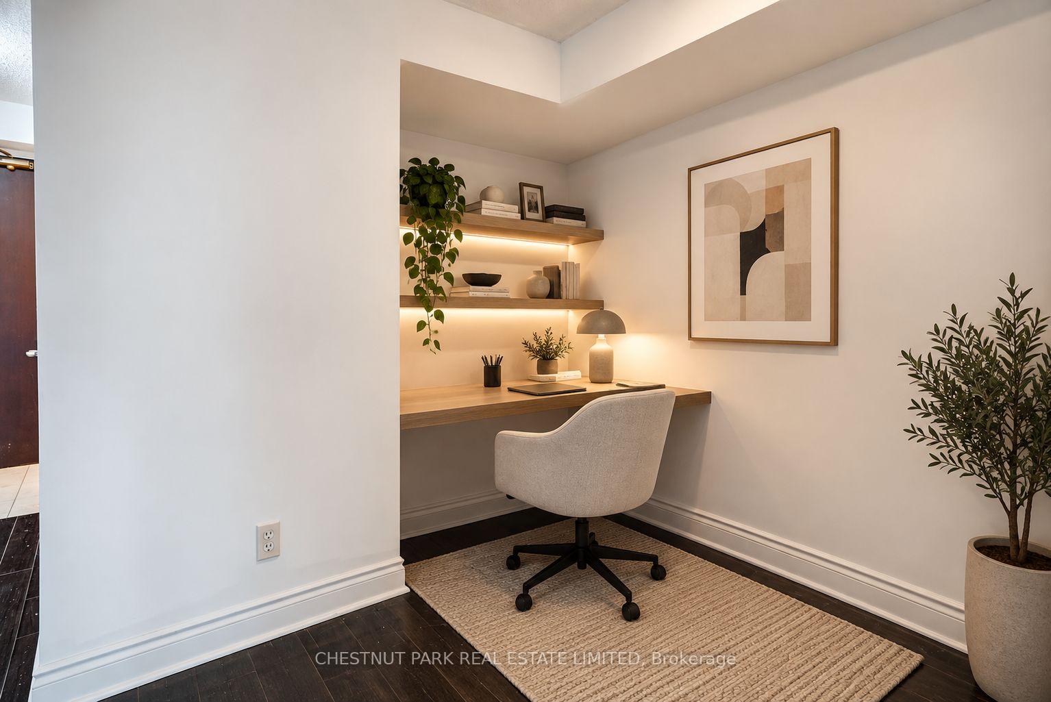 Photo 14 of Unit 1008, 30 Grand Trunk Crescent, Toronto, Waterfront Communities — HOMEH