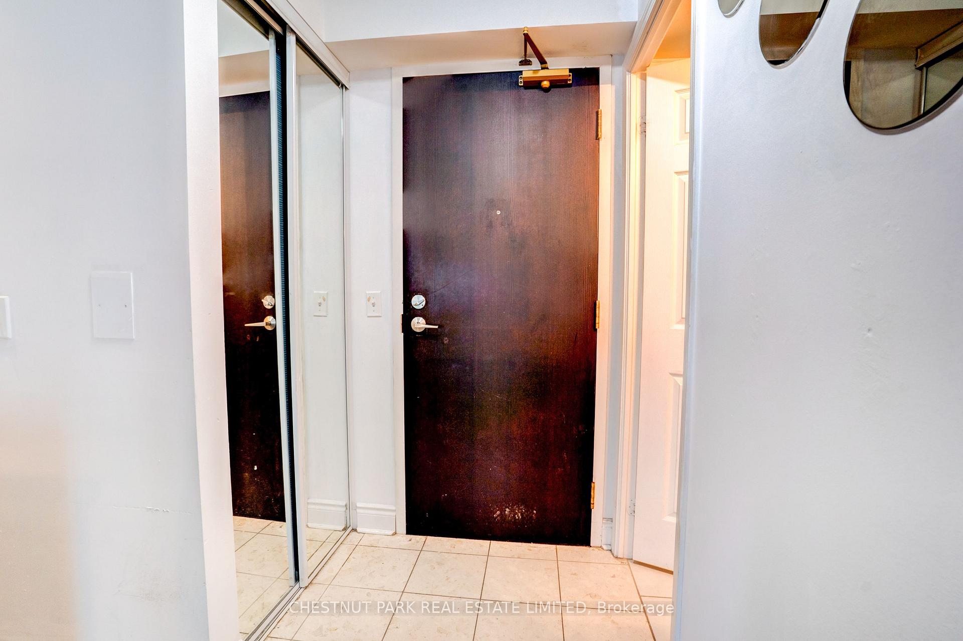 Photo 22 of Unit 1008, 30 Grand Trunk Crescent, Toronto, Waterfront Communities — HOMEH