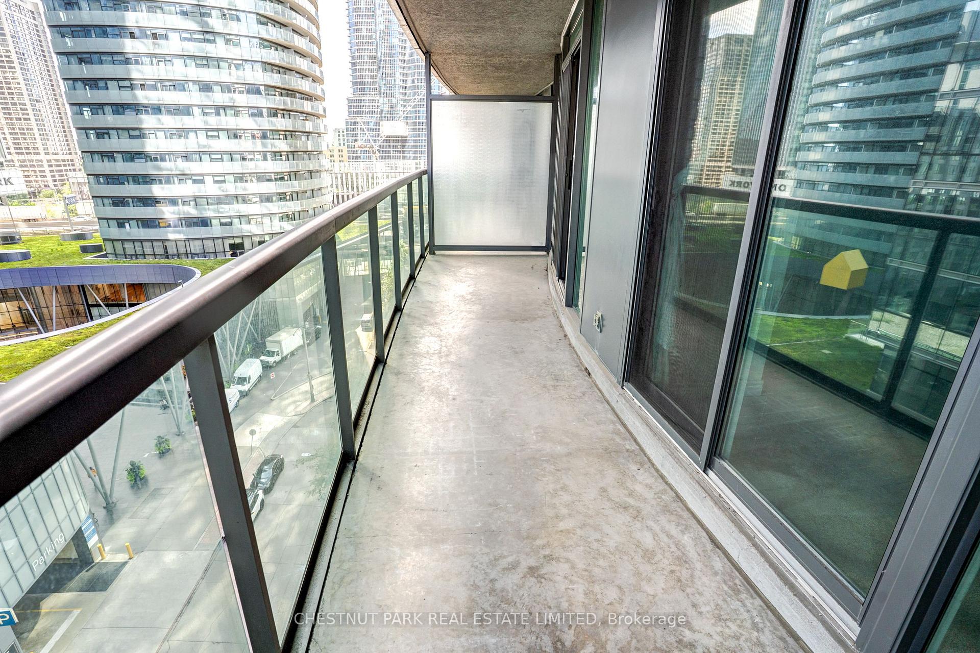 Photo 23 of Unit 1008, 30 Grand Trunk Crescent, Toronto, Waterfront Communities — HOMEH