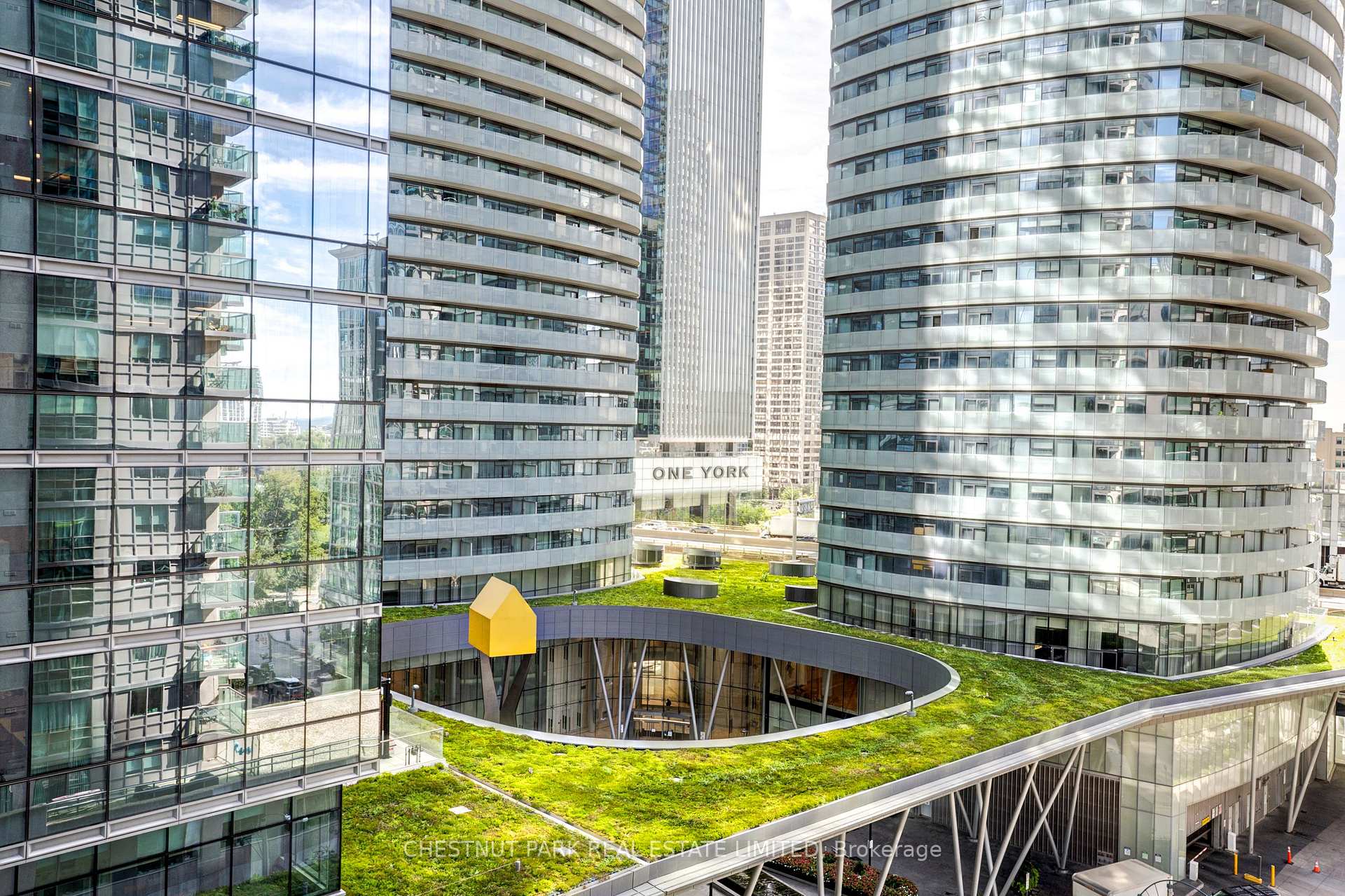 Photo 25 of Unit 1008, 30 Grand Trunk Crescent, Toronto, Waterfront Communities — HOMEH