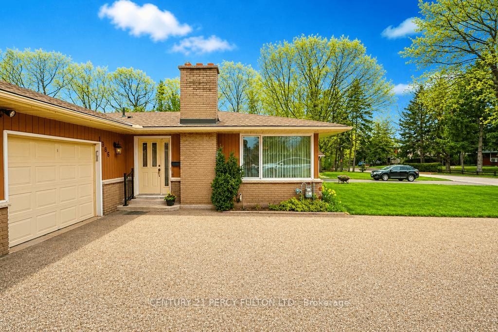 Photo 3 of 1386 Forest Glade Road, Oakville, Falgarwood — HOMEH