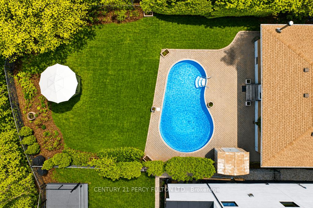 Photo 5 of 1386 Forest Glade Road, Oakville, Falgarwood — HOMEH
