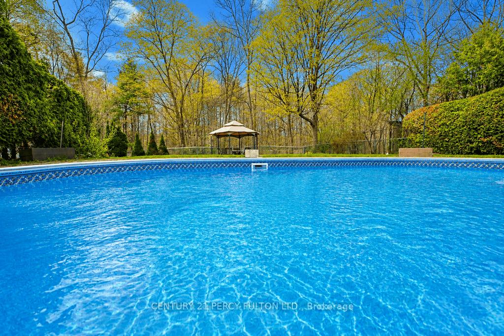 Photo 7 of 1386 Forest Glade Road, Oakville, Falgarwood — HOMEH