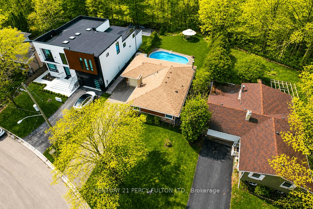 Photo 10 of 1386 Forest Glade Road, Oakville, Falgarwood — HOMEH