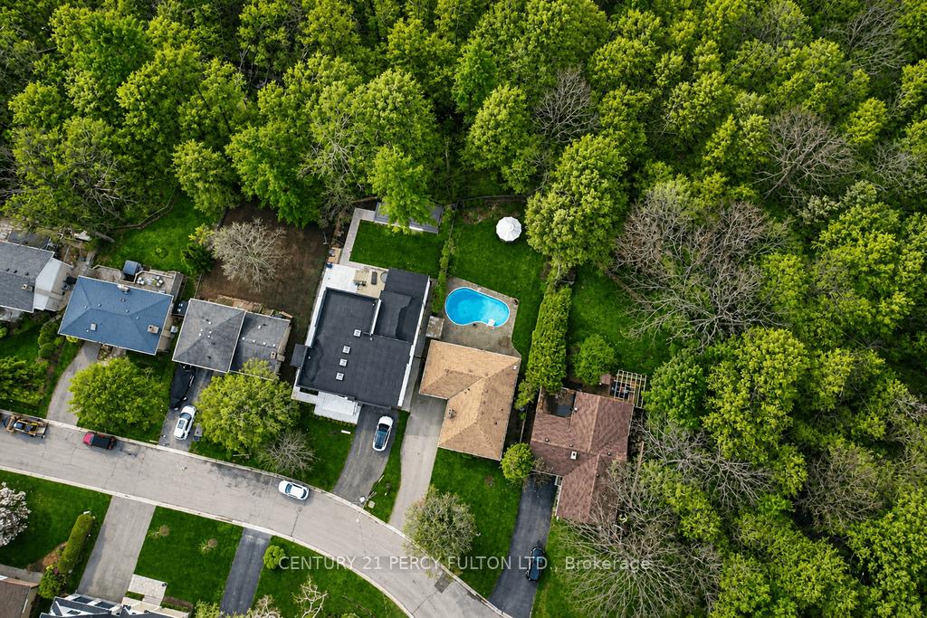 Photo 14 of 1386 Forest Glade Road, Oakville, Falgarwood — HOMEH