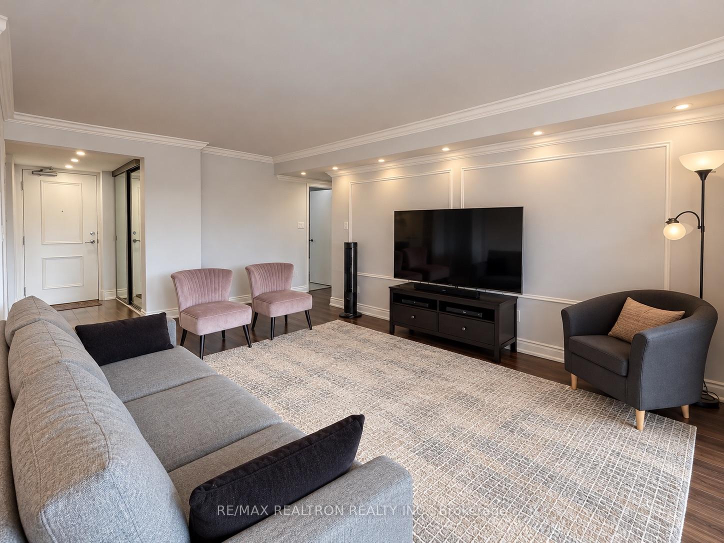 Photo 7 of Unit 804, 20 Baif Boulevard, Richmond Hill, North Richvale — HOMEH