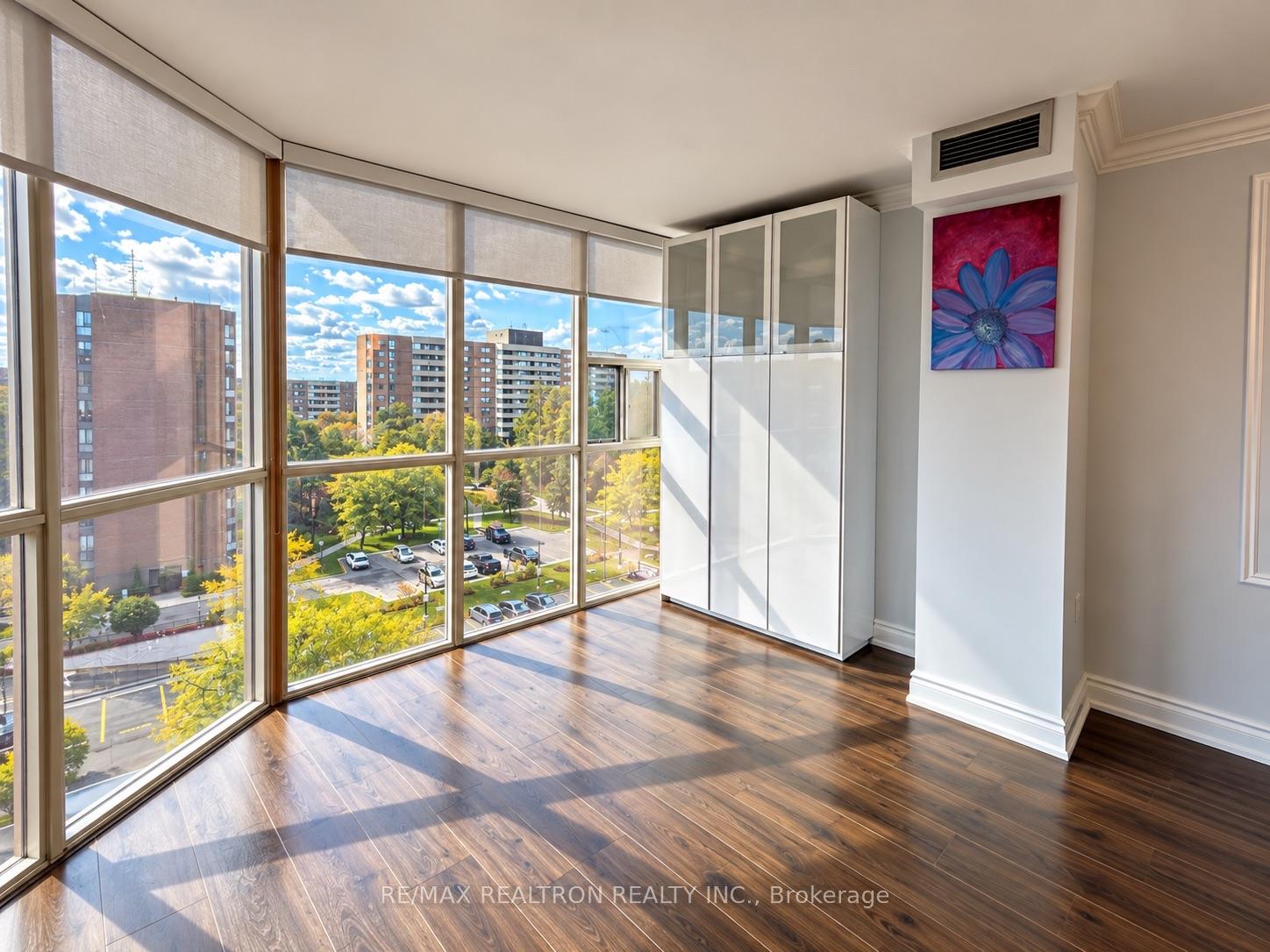 Photo 11 of Unit 804, 20 Baif Boulevard, Richmond Hill, North Richvale — HOMEH
