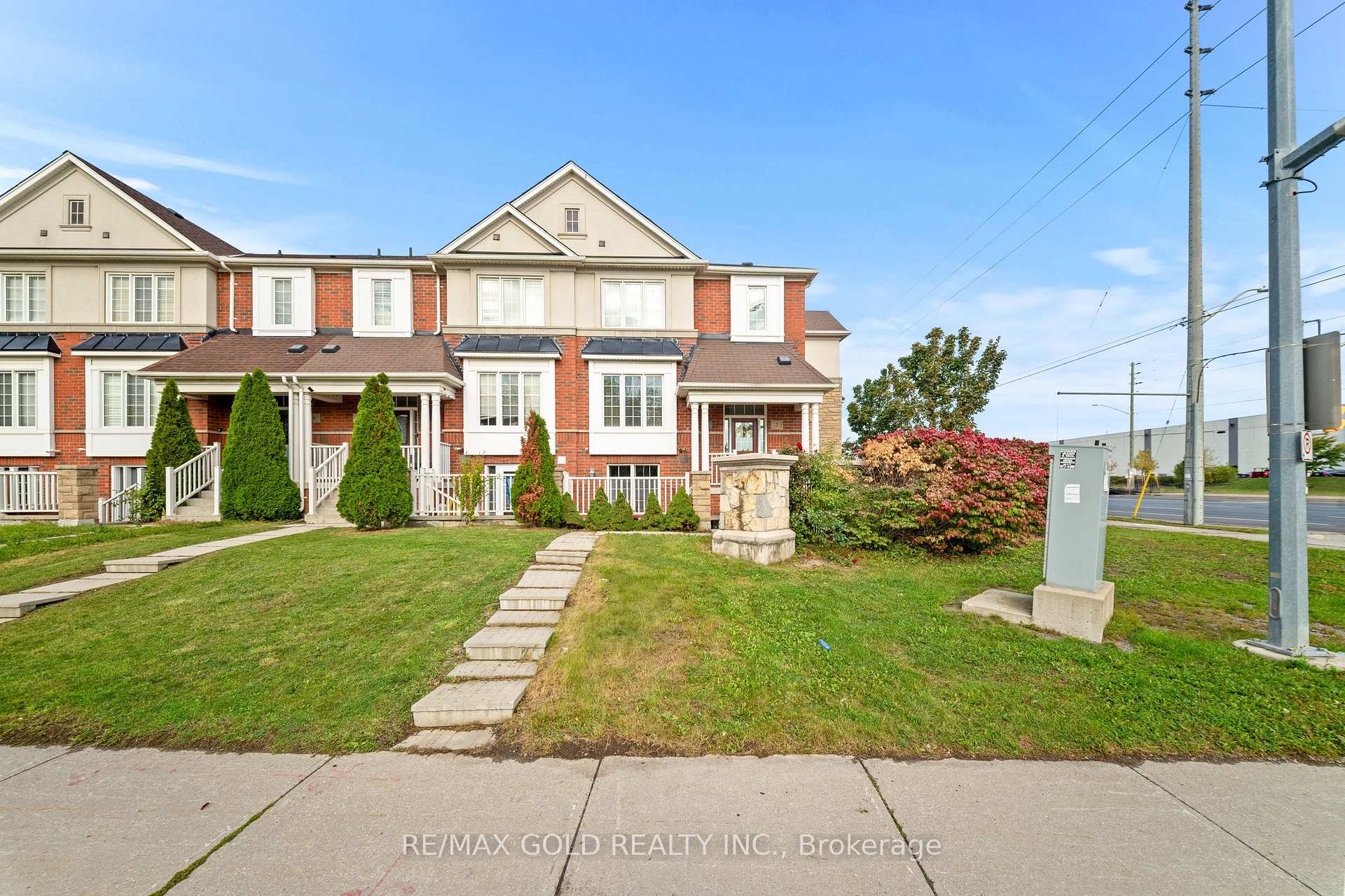 Photo 2 of 2 Bellchase Trail, Brampton, Bram East — HOMEH