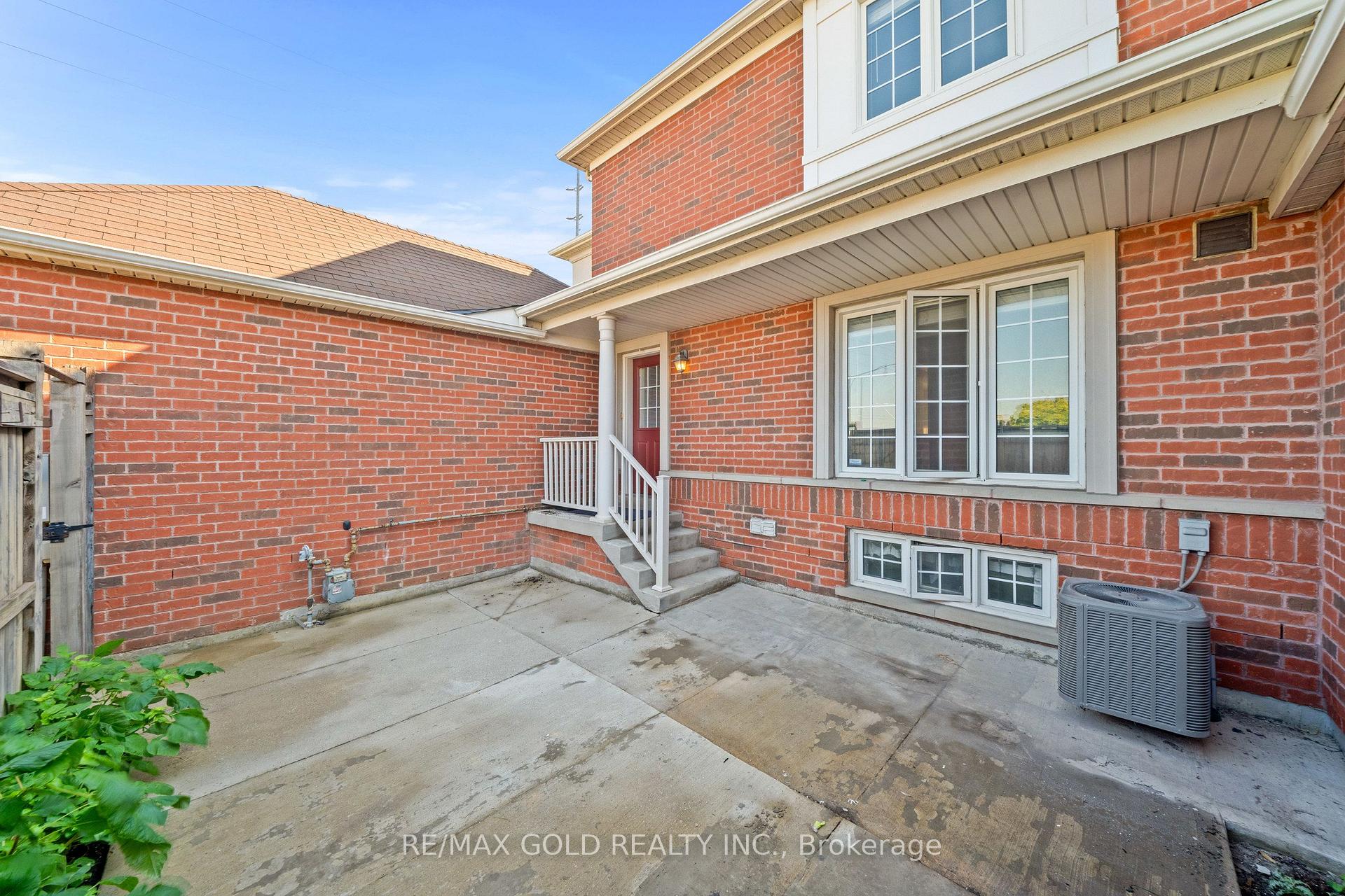 Photo 26 of 2 Bellchase Trail, Brampton, Bram East — HOMEH