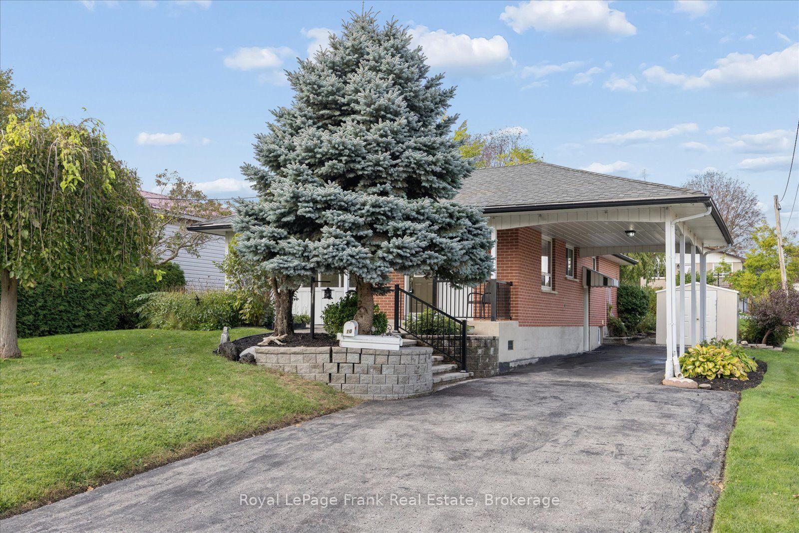 Photo 4 of 10 Sunicrest Boulevard, Clarington, Bowmanville — HOMEH