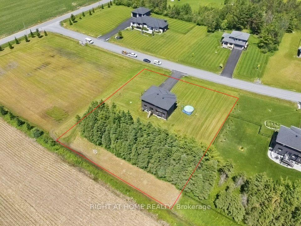 Photo 19 of 122 Ridgemont Drive, Beckwith, Beckwith Twp — HOMEH