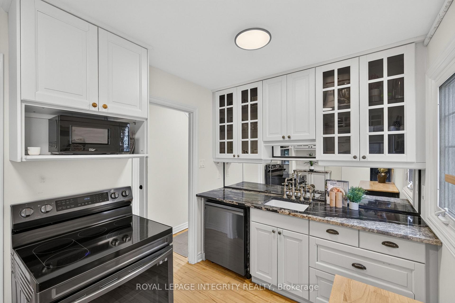 Photo 16 of 20 Tunis Avenue, Ottawa, Carlington — HOMEH