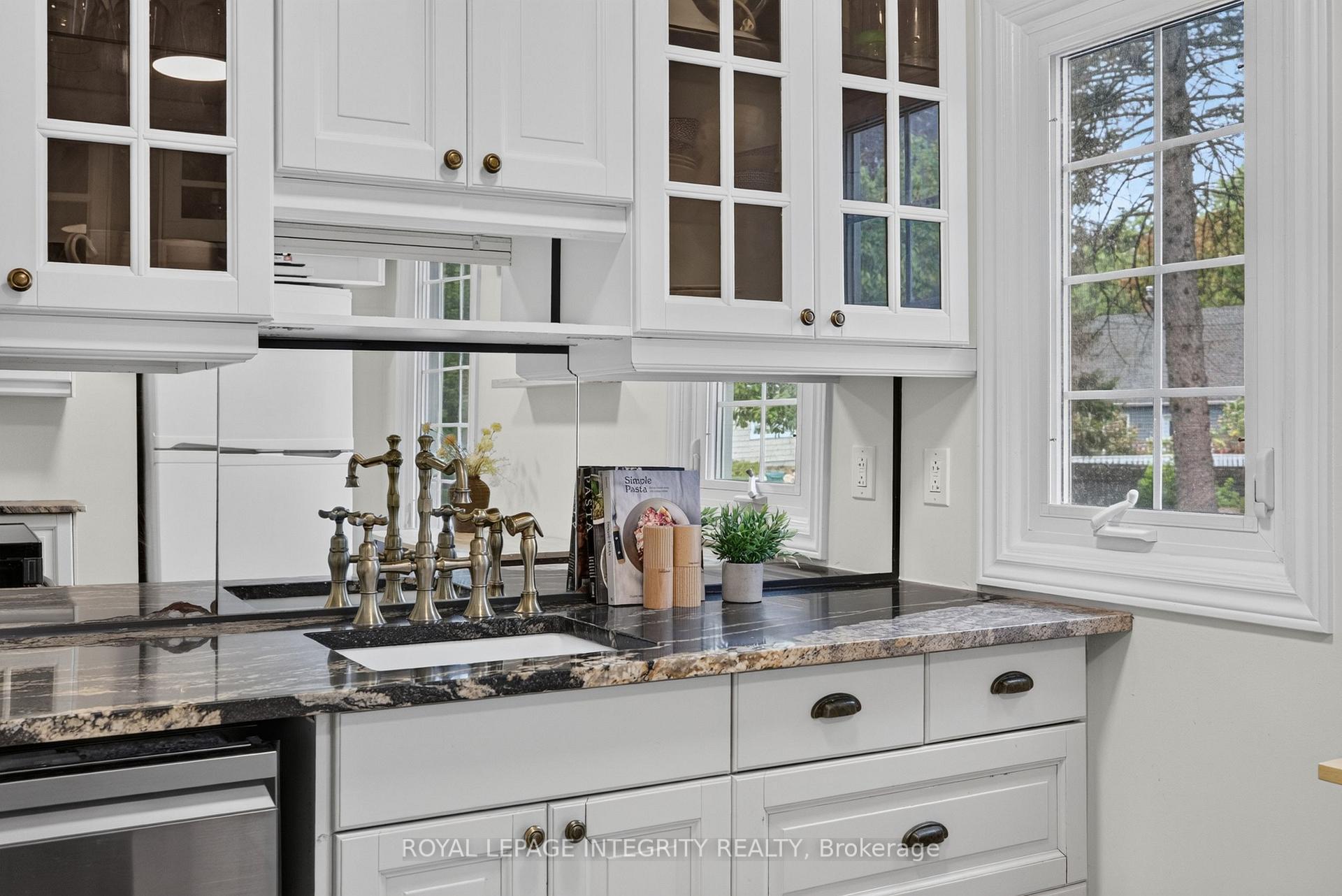 Photo 18 of 20 Tunis Avenue, Ottawa, Carlington — HOMEH
