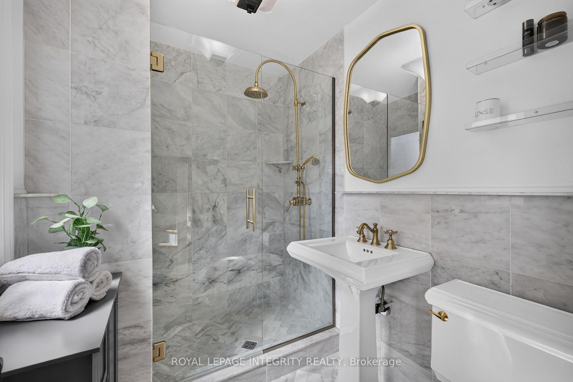 Photo 19 of 20 Tunis Avenue, Ottawa, Carlington — HOMEH