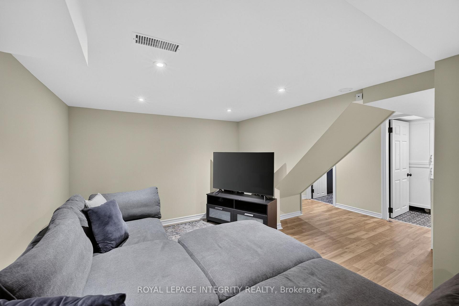 Photo 30 of 20 Tunis Avenue, Ottawa, Carlington — HOMEH
