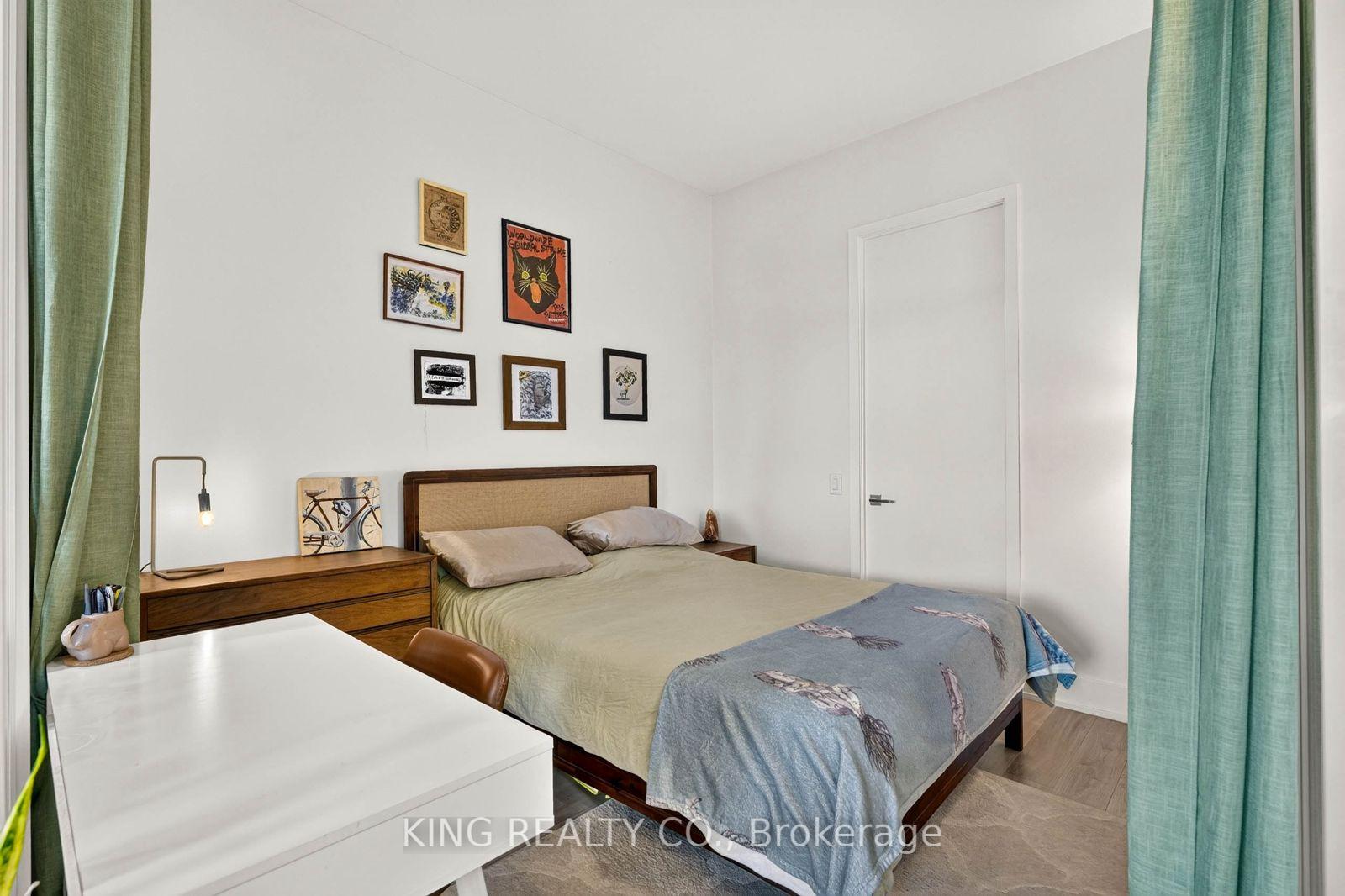 Photo 9 of Unit 1626, 111 St Clair Avenue W, Toronto, Yonge-St. Clair — HOMEH
