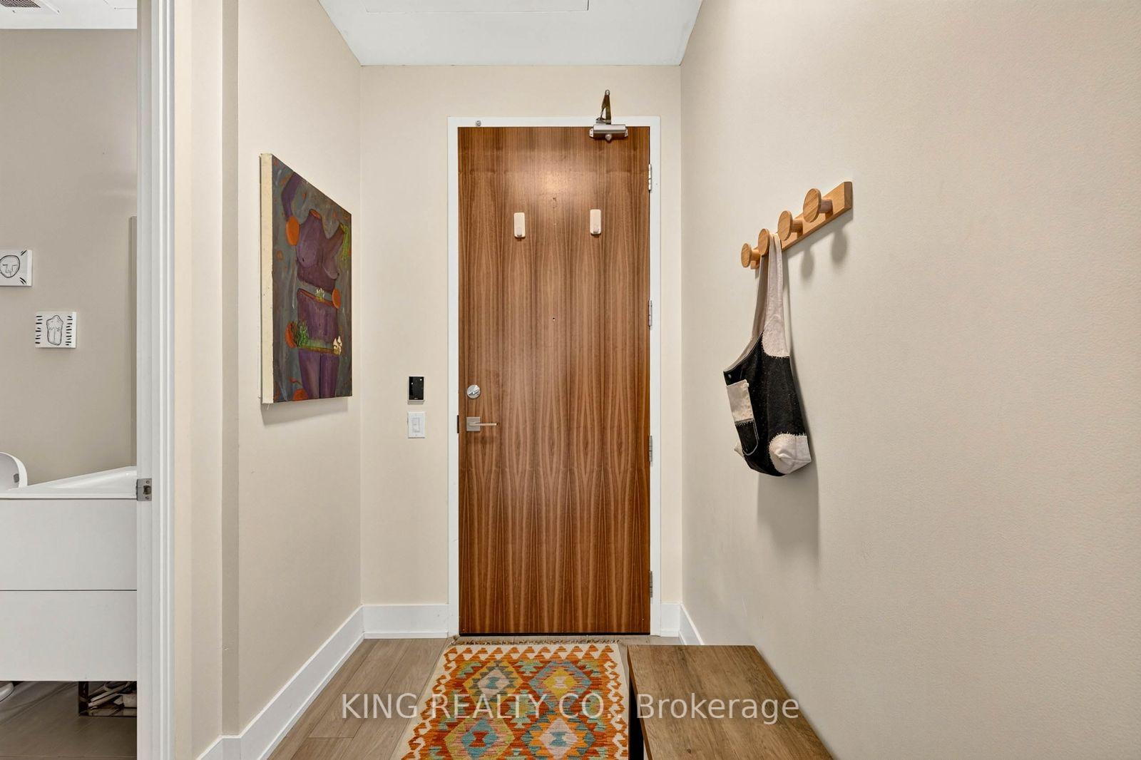 Photo 14 of Unit 1626, 111 St Clair Avenue W, Toronto, Yonge-St. Clair — HOMEH