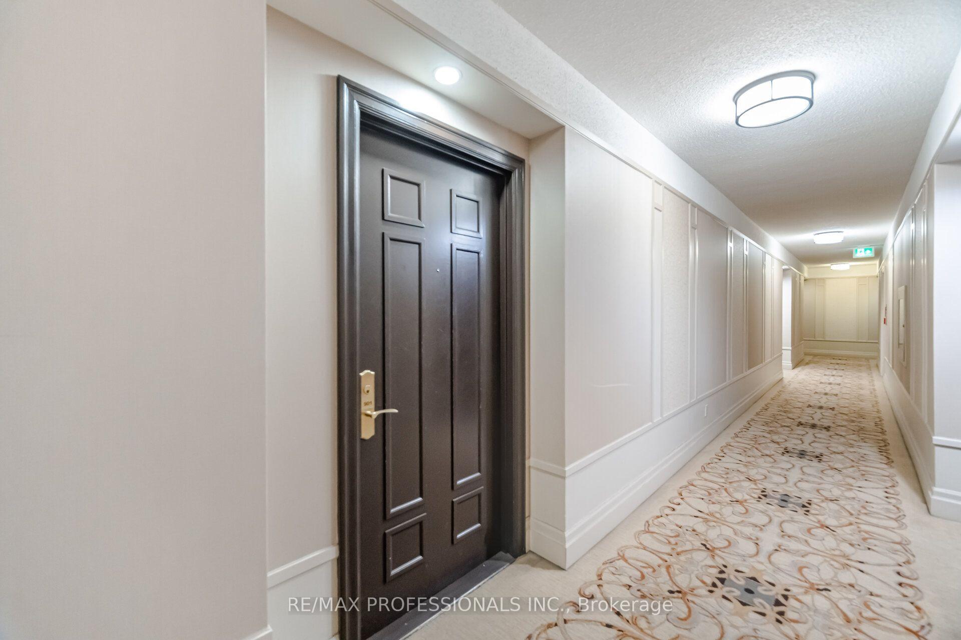 Photo 5 of Unit 901, 2 Aberfoyle Crescent N, Etobicoke, Islington-City Centre West — HOMEH