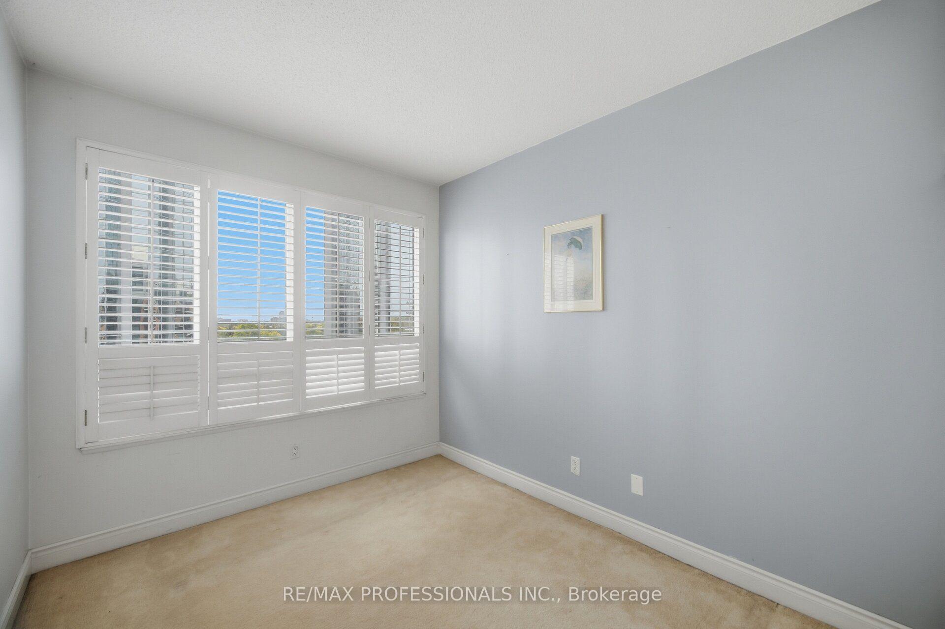 Photo 18 of Unit 901, 2 Aberfoyle Crescent N, Etobicoke, Islington-City Centre West — HOMEH