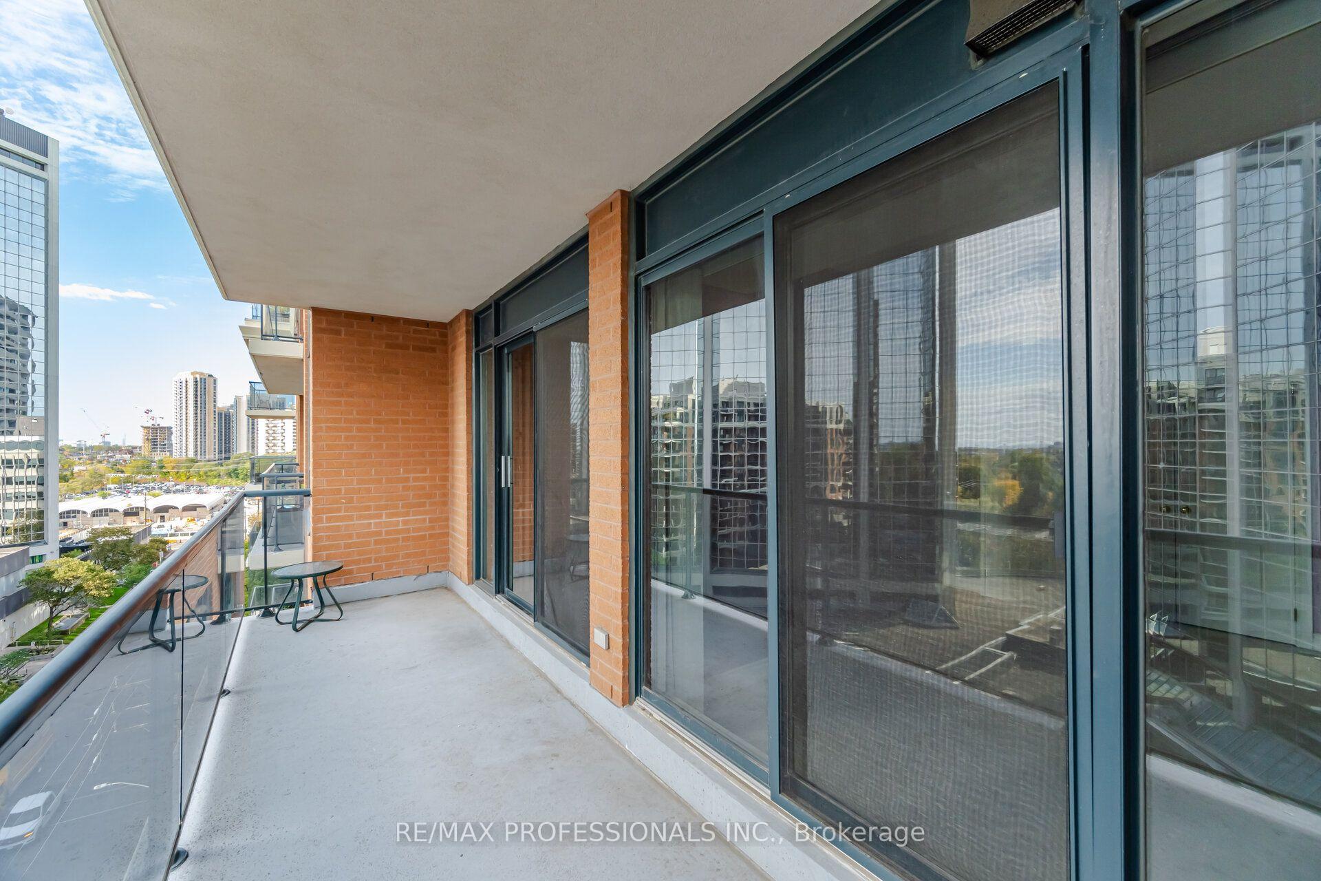 Photo 22 of Unit 901, 2 Aberfoyle Crescent N, Etobicoke, Islington-City Centre West — HOMEH