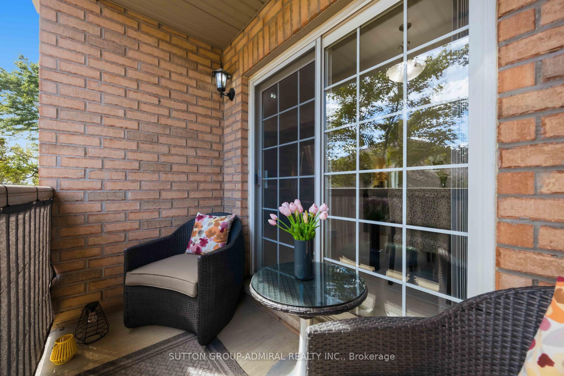 Photo 15 of Unit 4, 71 Puccini Drive, Richmond Hill, Oak Ridges — HOMEH