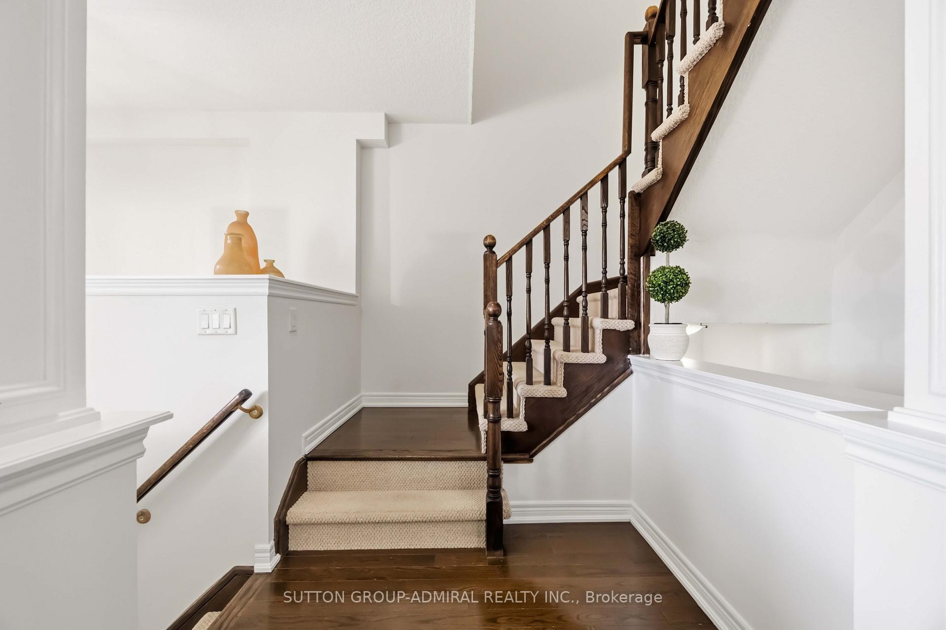 Photo 17 of Unit 4, 71 Puccini Drive, Richmond Hill, Oak Ridges — HOMEH
