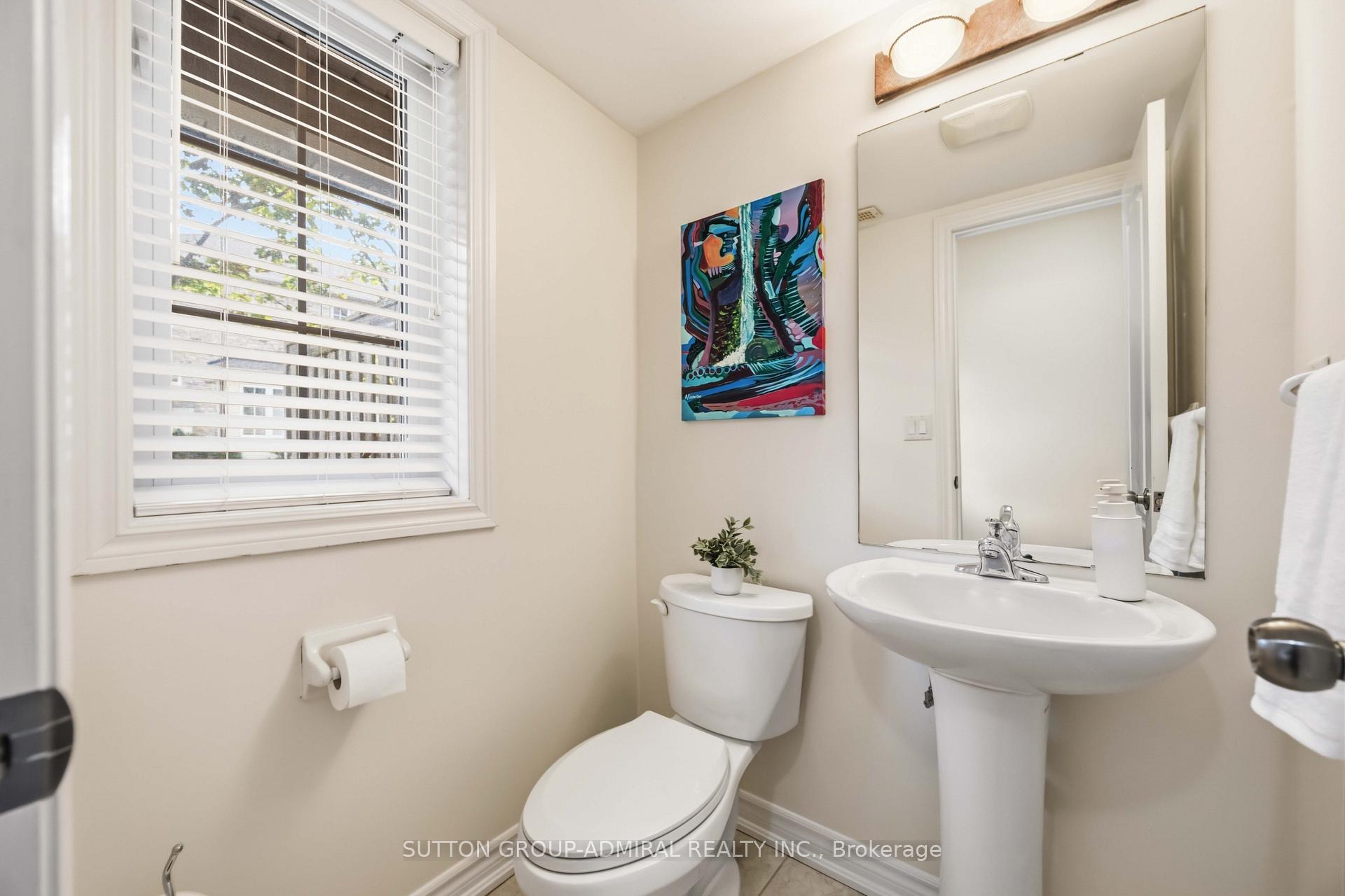 Photo 29 of Unit 4, 71 Puccini Drive, Richmond Hill, Oak Ridges — HOMEH