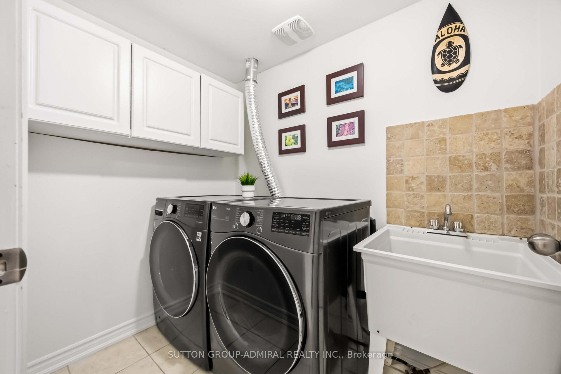 Photo 30 of Unit 4, 71 Puccini Drive, Richmond Hill, Oak Ridges — HOMEH