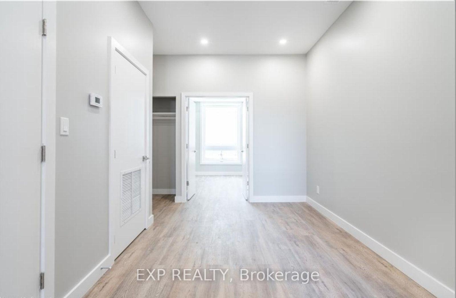 Photo 8 of Unit 1, 102 Wellington Street N, Hamilton, Landsdale — HOMEH