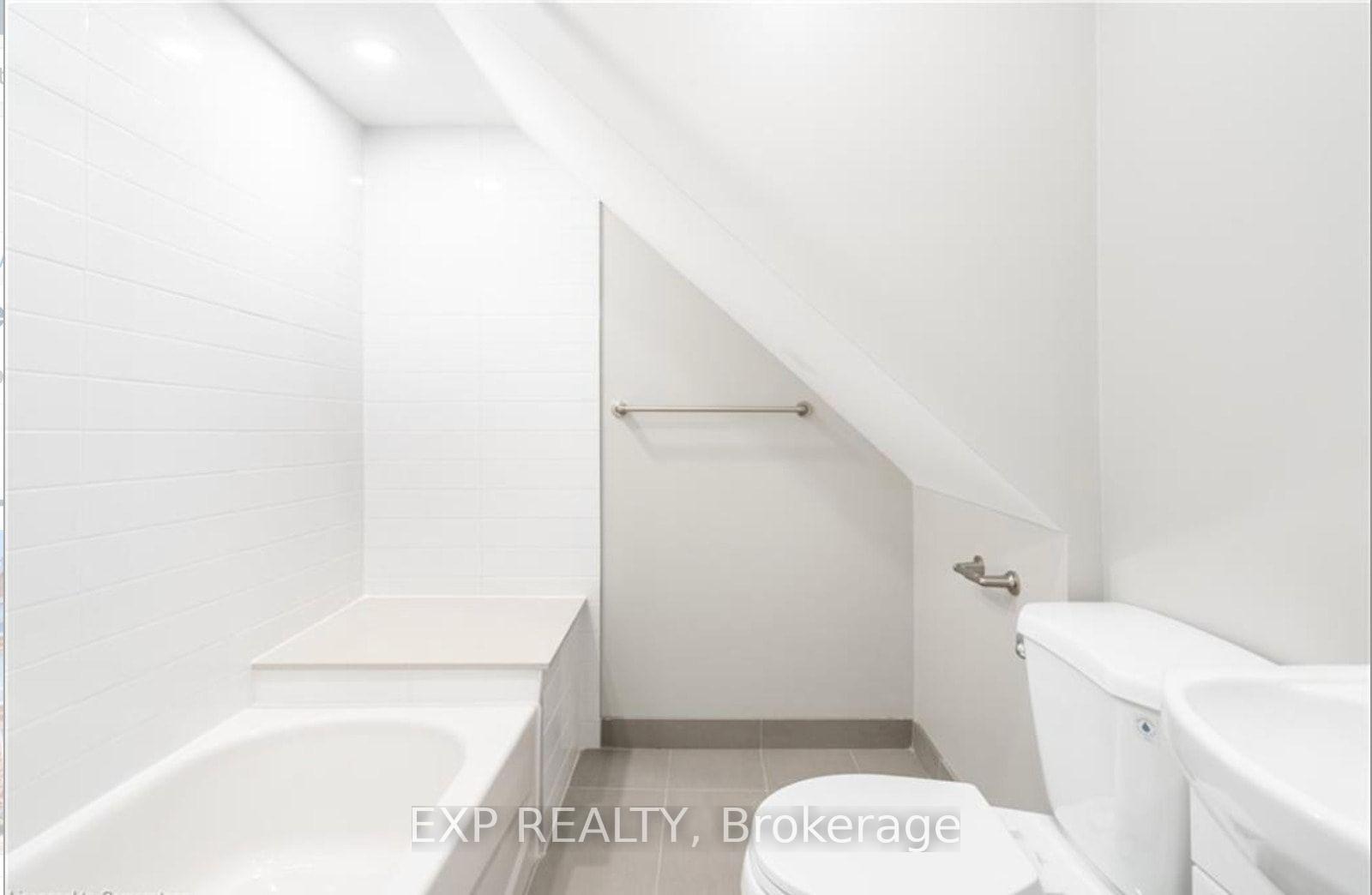 Photo 15 of Unit 1, 102 Wellington Street N, Hamilton, Landsdale — HOMEH