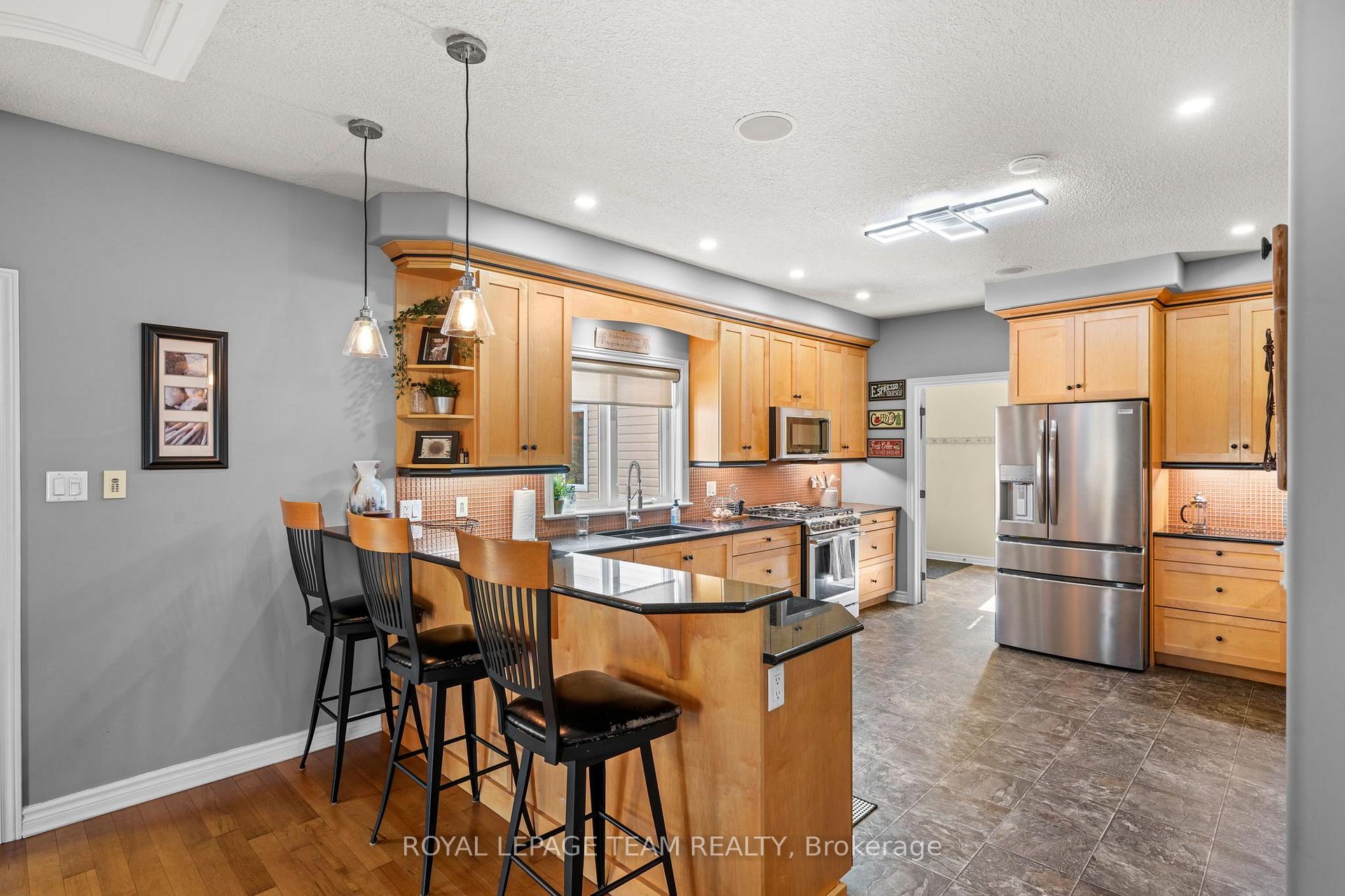 Photo 10 of 406 Mcintosh Way, Mississippi Mills, Mississippi Mills (Ramsay) Twp — HOMEH