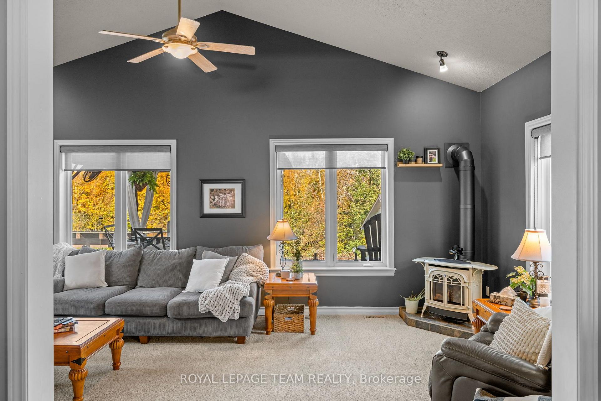 Photo 16 of 406 Mcintosh Way, Mississippi Mills, Mississippi Mills (Ramsay) Twp — HOMEH