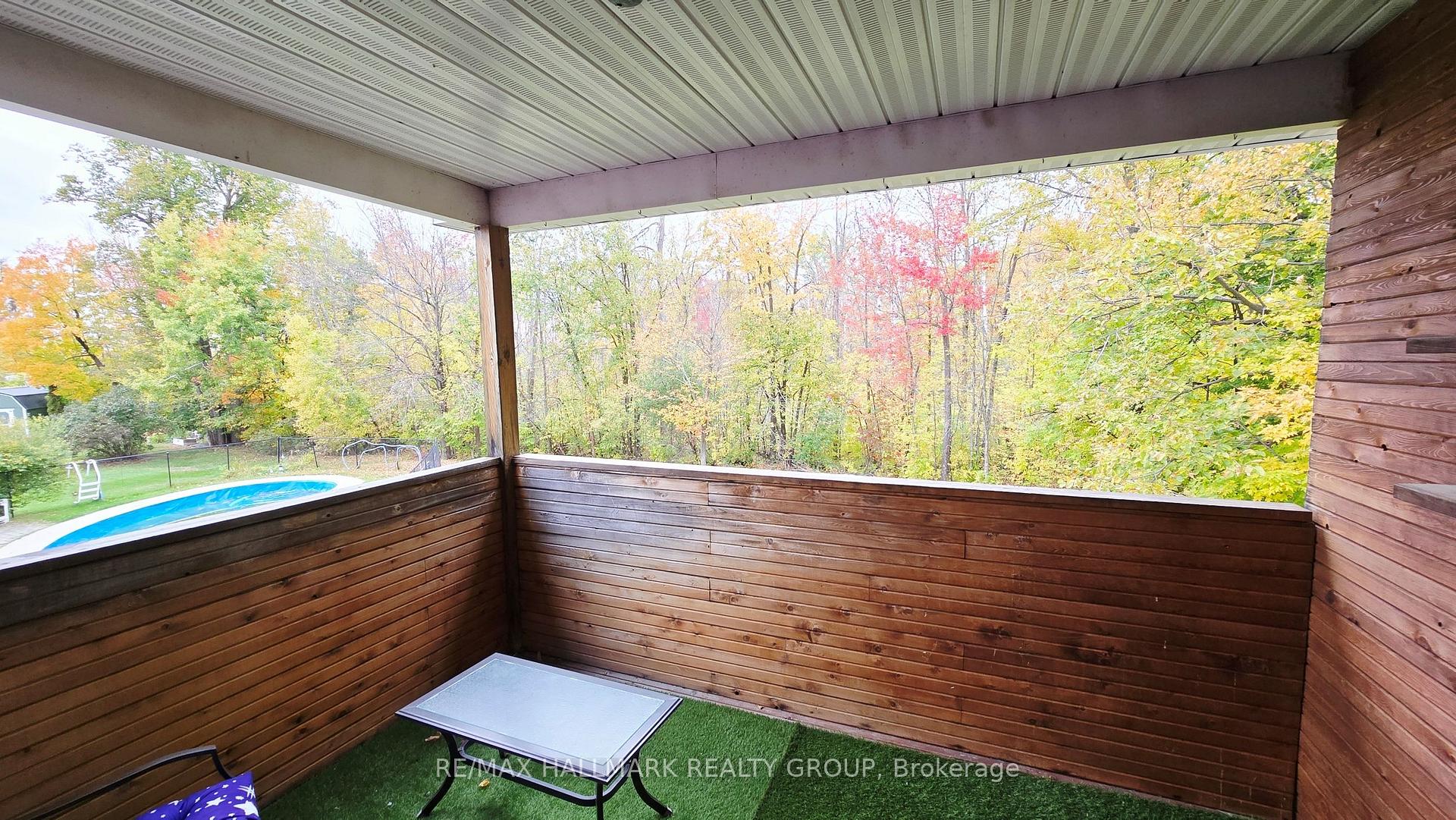 Photo 22 of 860 Munro Drive, McNab/Braeside, Mcnab/Braeside Twps — HOMEH