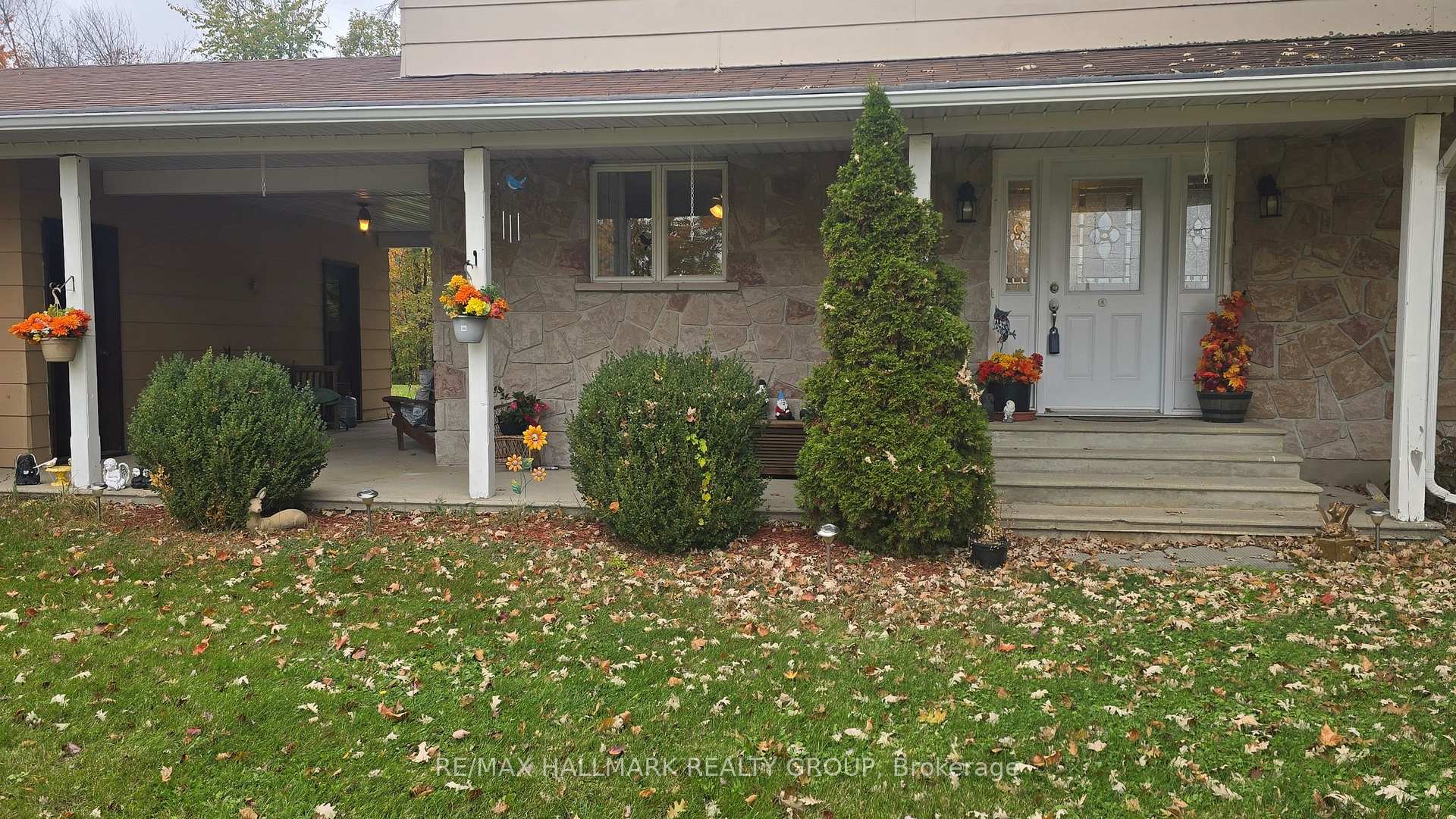 Photo 35 of 860 Munro Drive, McNab/Braeside, Mcnab/Braeside Twps — HOMEH