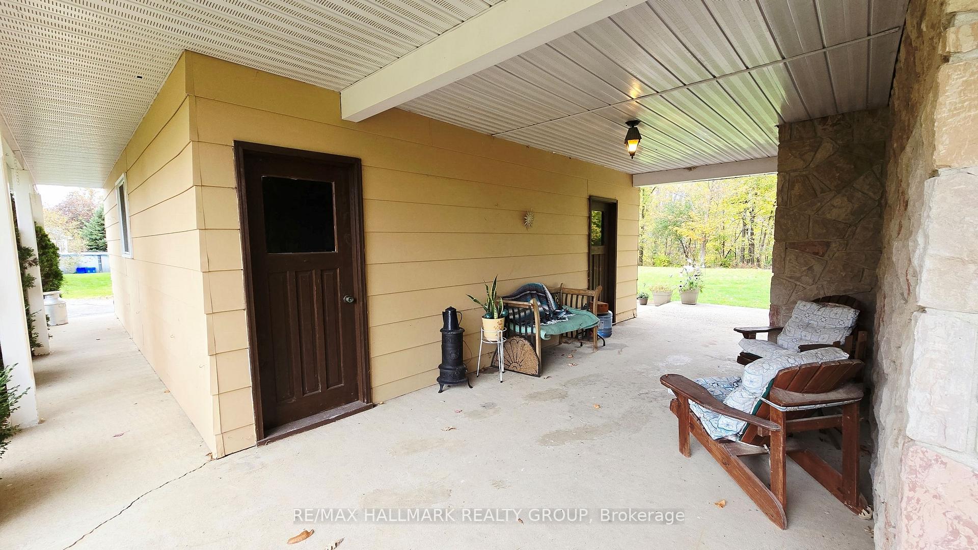 Photo 37 of 860 Munro Drive, McNab/Braeside, Mcnab/Braeside Twps — HOMEH