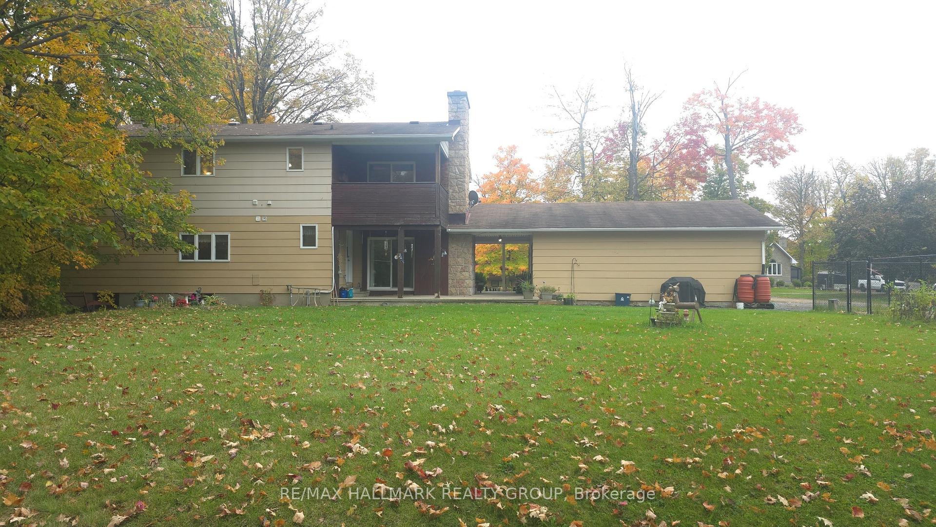 Photo 40 of 860 Munro Drive, McNab/Braeside, Mcnab/Braeside Twps — HOMEH