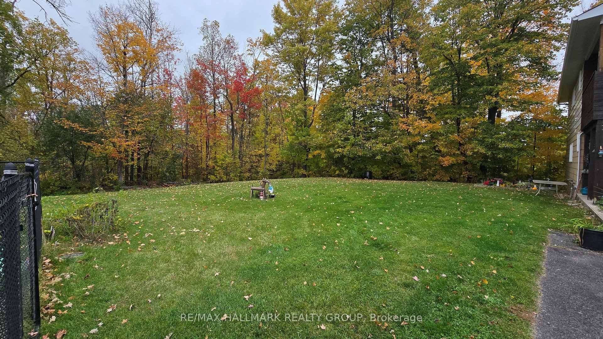 Photo 41 of 860 Munro Drive, McNab/Braeside, Mcnab/Braeside Twps — HOMEH