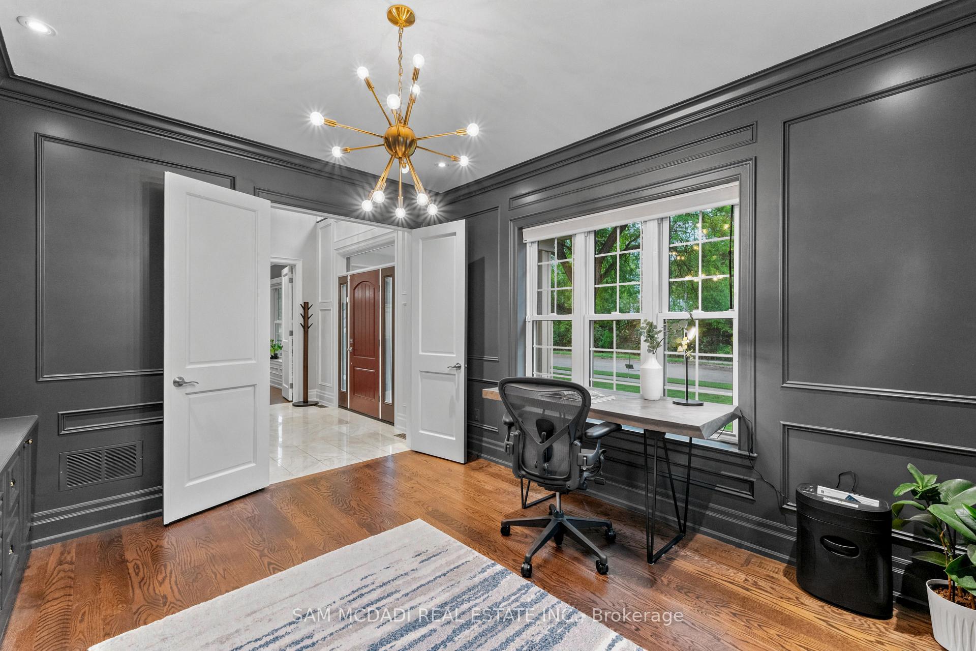 Photo 5 of 955 Caldwell Avenue, Mississauga, Lorne Park — HOMEH