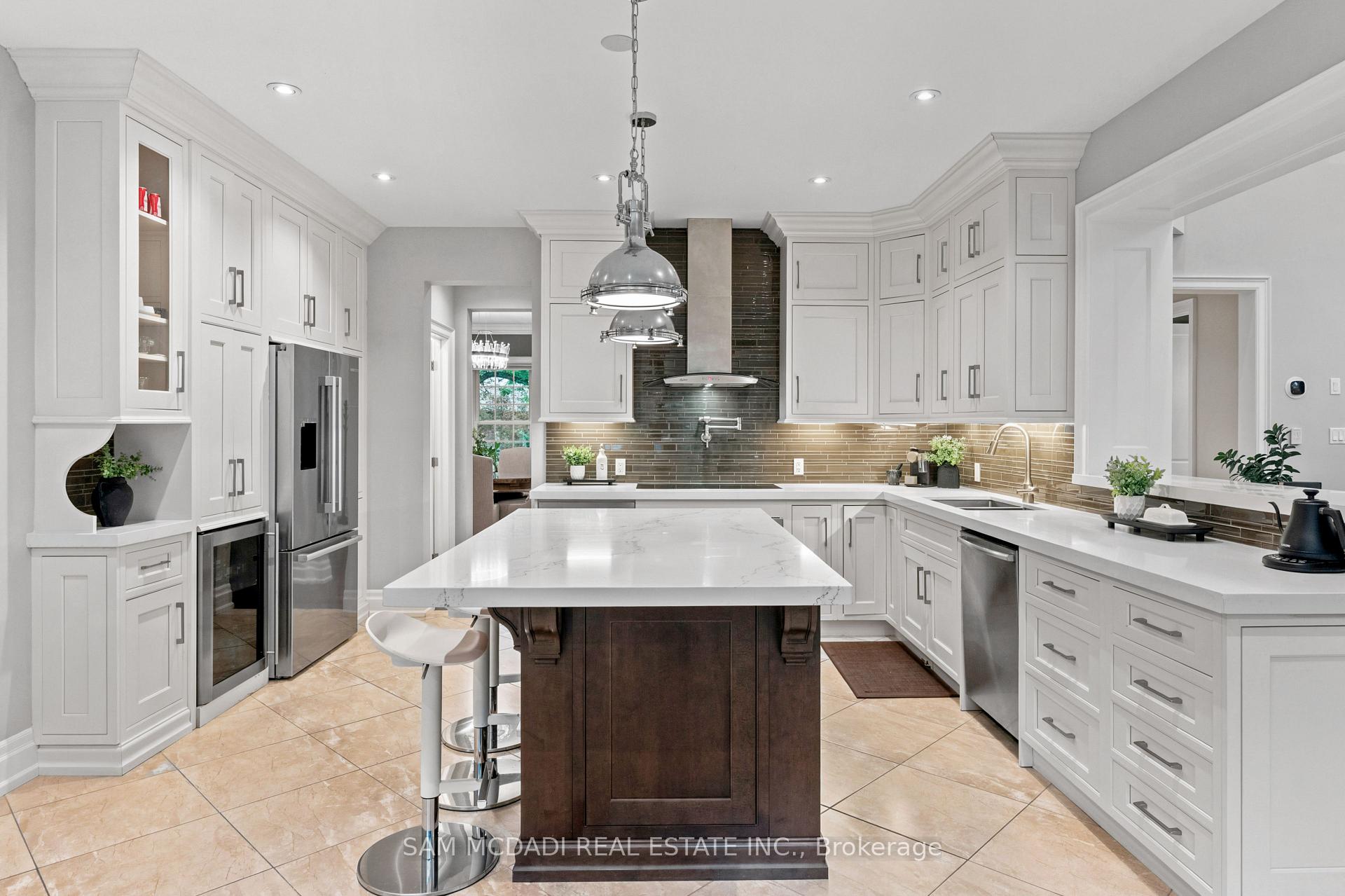 Photo 7 of 955 Caldwell Avenue, Mississauga, Lorne Park — HOMEH