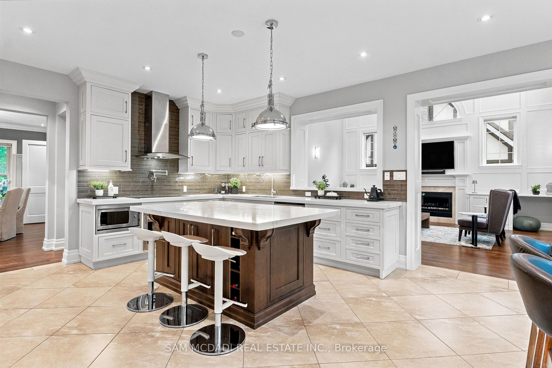 Photo 9 of 955 Caldwell Avenue, Mississauga, Lorne Park — HOMEH