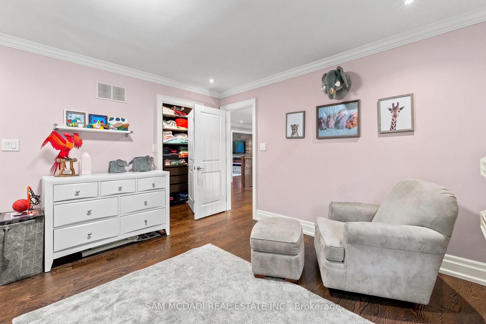 Photo 26 of 955 Caldwell Avenue, Mississauga, Lorne Park — HOMEH